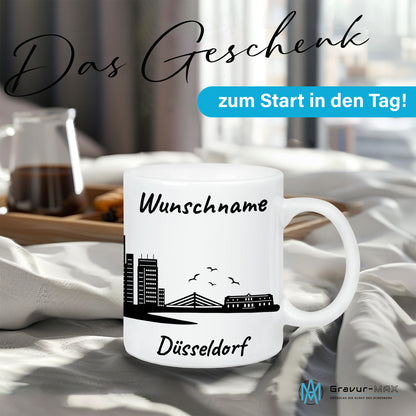 Tasse in Weiß 330ml bedruckt mit der Skyline von Düsseldorf personalisierbar mit Wunschname