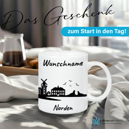Tasse in Weiß 330ml bedruckt mit der Skyline von Norden personalisierbar mit Wunschname