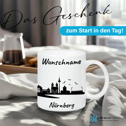 Tasse in Weiß 330ml bedruckt mit der Skyline von Nürnberg personalisierbar mit Wunschname