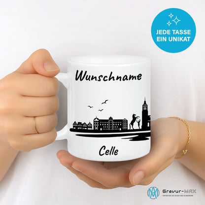 Tasse in Weiß 330ml bedruckt mit der Skyline von Celle personalisierbar mit Wunschname
