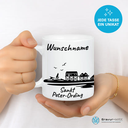 Tasse in Weiß 330ml bedruckt mit der Skyline von Sankt Peter-Ording personalisierbar mit Wunschname