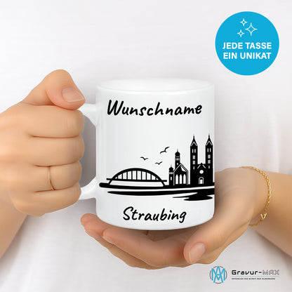 Tasse in Weiß 330ml bedruckt mit der Skyline von Straubing personalisierbar mit Wunschname