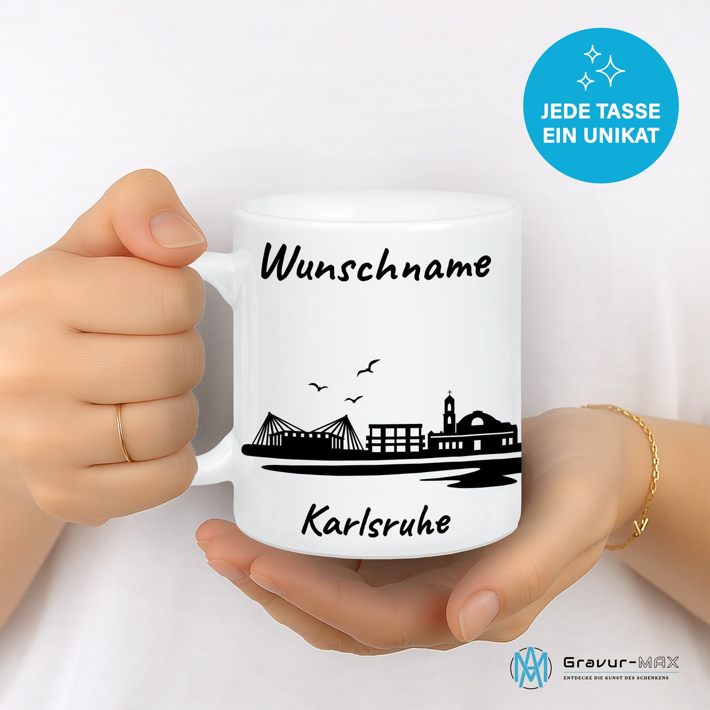 Tasse in Weiß 330ml bedruckt mit der Skyline von Karlsruhe personalisierbar mit Wunschname