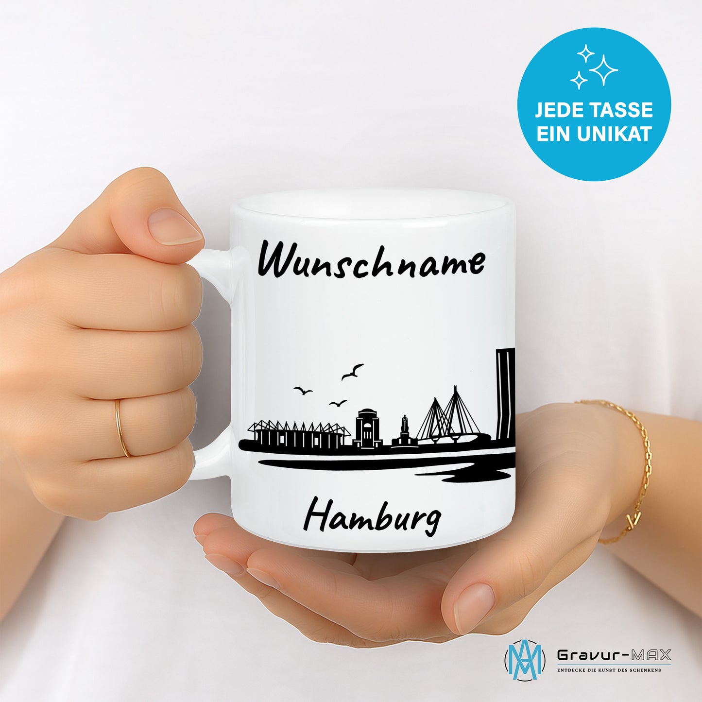 Tasse in Weiß 330ml bedruckt mit der Skyline von Hamburg personalisierbar mit Wunschname