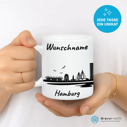 Tasse in Weiß 330ml bedruckt mit der Skyline von Hamburg personalisierbar mit Wunschname