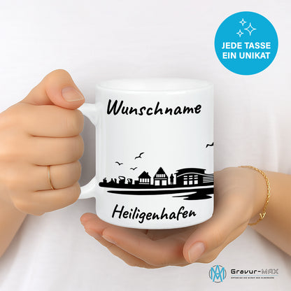 Tasse in Weiß 330ml bedruckt mit der Skyline von Heiligenhafen personalisierbar mit Wunschname