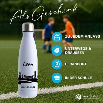 Trinkflasche in Weiß 500ml aus Edelstahl bedruckt mit der Skyline von Warnemünde personalisierbar mit Wunschname