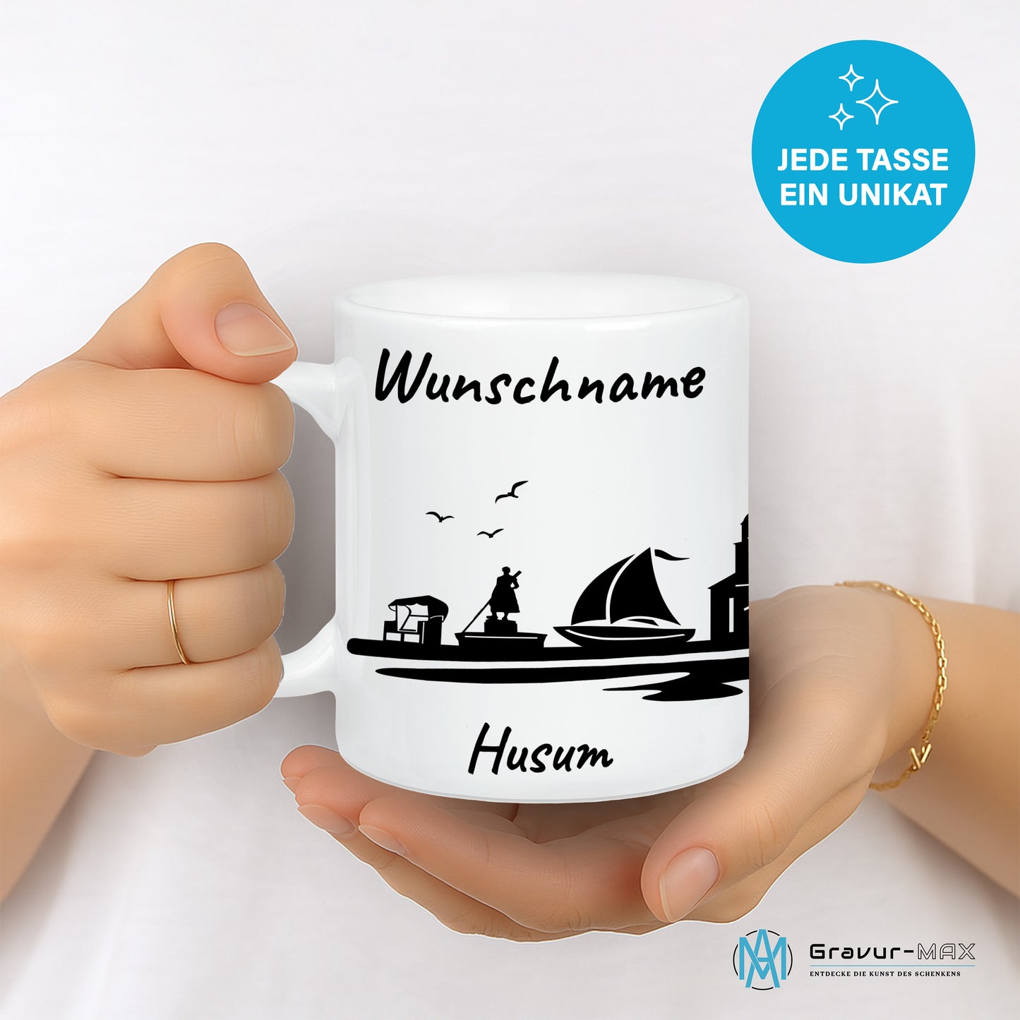 Tasse in Weiß 330ml bedruckt mit der Skyline von Husum personalisierbar mit Wunschname