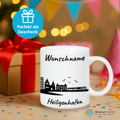 Tasse in Weiß 330ml bedruckt mit der Skyline von Heiligenhafen personalisierbar mit Wunschname