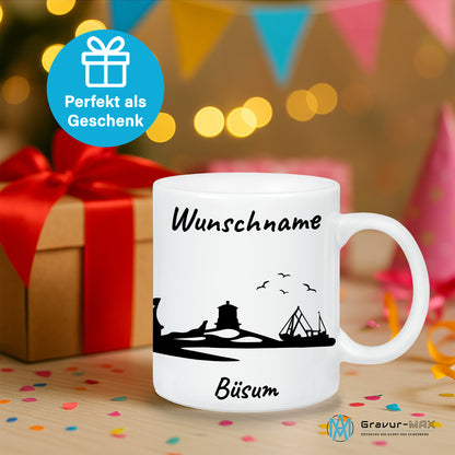 Tasse in Weiß 330ml bedruckt mit der Skyline von Büsum personalisierbar mit Wunschname