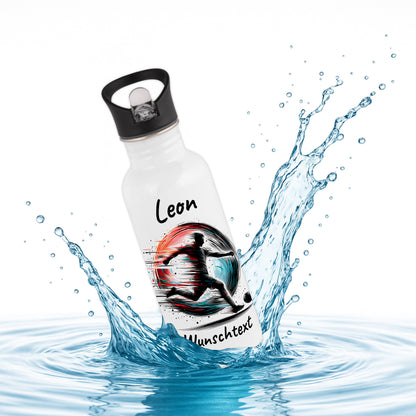 Trinkflasche mit Strohhalm in Weiß 600ml bedruckt mit Fußball Motiven"Motiv3" personalisierbar für Kinder mit Wunschname aus Edelstahl