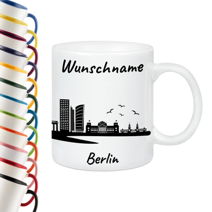 Tasse in Weiß 330ml bedruckt mit der Skyline von Berlin personalisierbar mit Wunschname