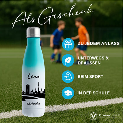 Trinkflasche in Weiß/Mint 500ml aus Edelstahl bedruckt mit der Skyline von Karlsruhe personalisierbar mit Wunschname