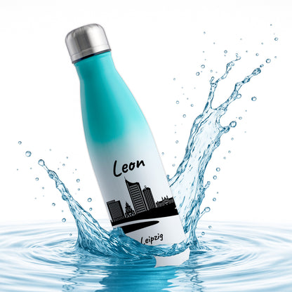 Trinkflasche in Weiß/Mint 500ml aus Edelstahl bedruckt mit der Skyline von Leipzig personalisierbar mit Wunschname