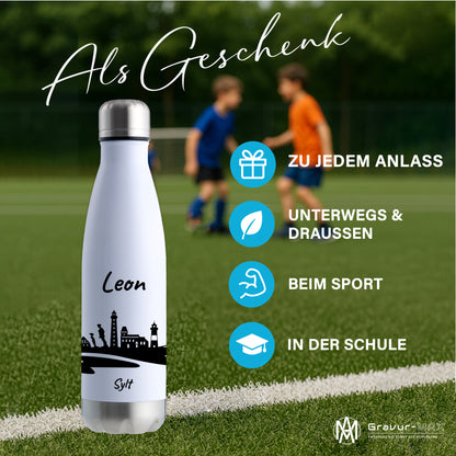 Trinkflasche in Weiß/Silber 500ml aus Edelstahl bedruckt mit der Skyline von Sylt personalisierbar mit Wunschname