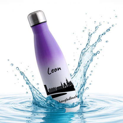 Trinkflasche in Weiß/Violett 500ml aus Edelstahl bedruckt mit der Skyline von Mönchengladbach personalisierbar mit Wunschname